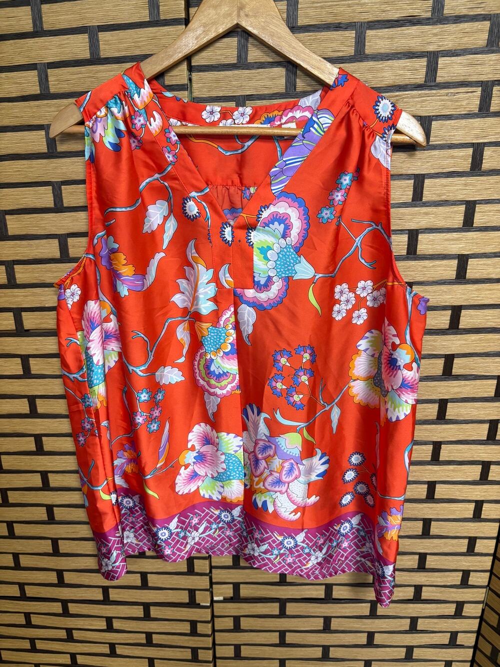 Violet‎ + Claire Red Floral Tank Top Size XL